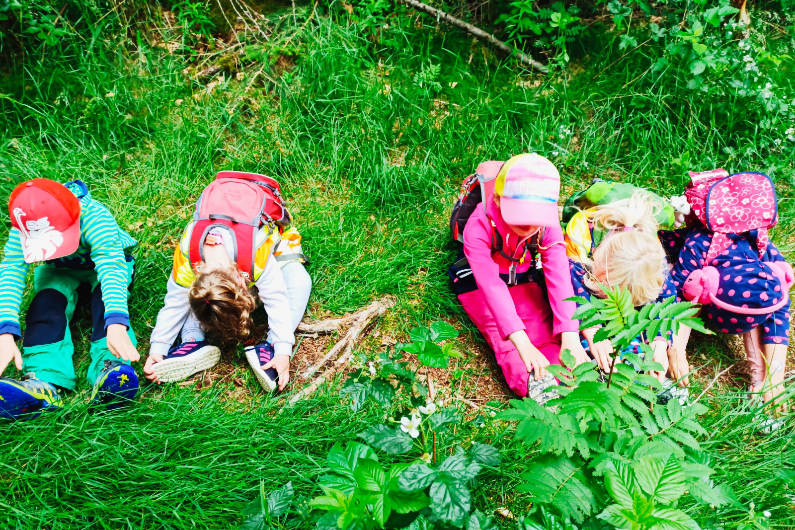 uebung_yoga-natur-pfad-kindergarten_bonbosco_02